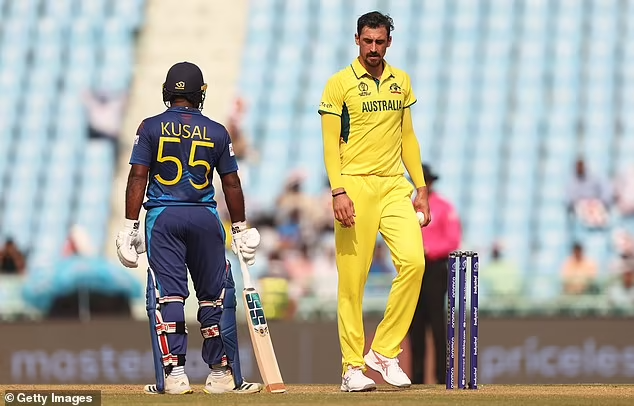 Mitchell Starc warns Kusal Perera for backing up during AUS vs SL, threatens to run out non-striker